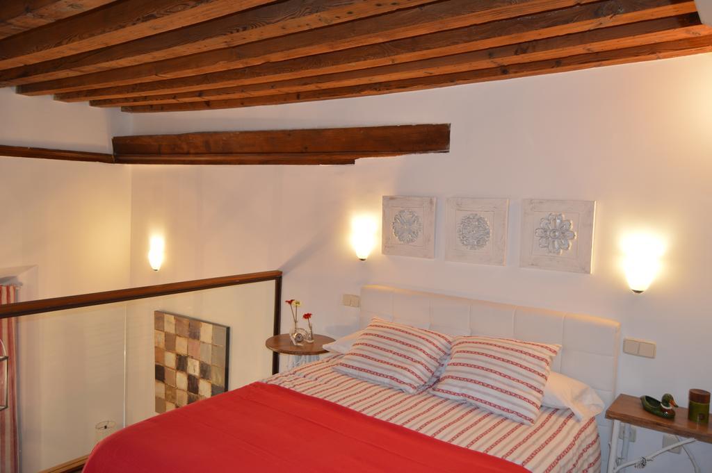 Apartamentos Nuncio Viejo Toledo Rum bild